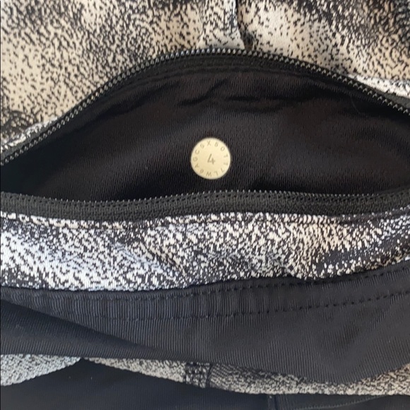 Lululemon - Picture 4 of 5